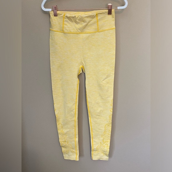 Calia high rise full length leggings in yellow - Picture 5 of 5